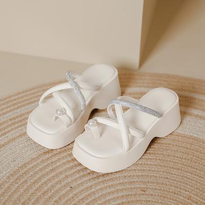 Женская обувь – Сандалии