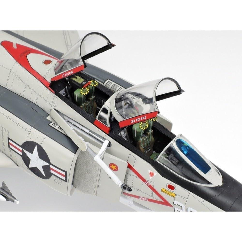 Tamiya 148 Самолет серии No.121 McDonnell Douglas F-4B Phantom II Пластиковая модель 61121