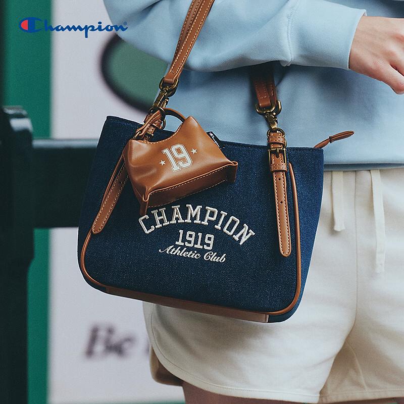 Champion Унисекс 2026 Вышитая маленькая квадратная сумка через плечо