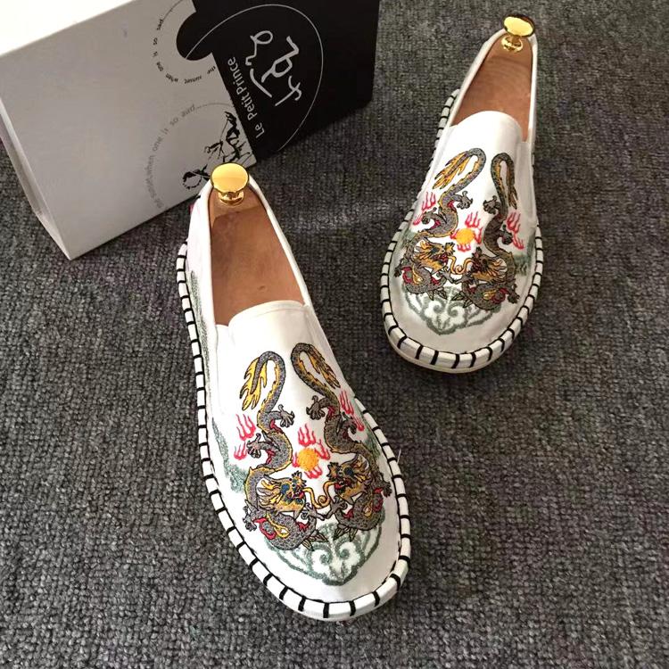 Ethnic Style Embroidery Old Beijing Cloth Shoes Men'S Breathable Cloth Shoes Beef Tendon Sole Handmade Canvas Shoes Non-Slip Doudou Shoes