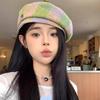 Новая красочная клетчатая женская корейская модная шляпа с изображением лица, маленькая ретро-шляпа художника, осенне-зимняя, большая окружность головы, восьмиугольная шляпа
