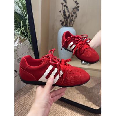 Женская обувь – Кроссовки