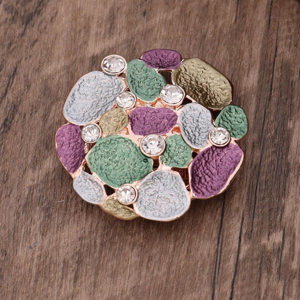 Новая геометрическая ажурная брошь-магнит в виде лепестка, банкетная женская брошь-магнит с универсальным дизайном, подчеркивающая высокий класс