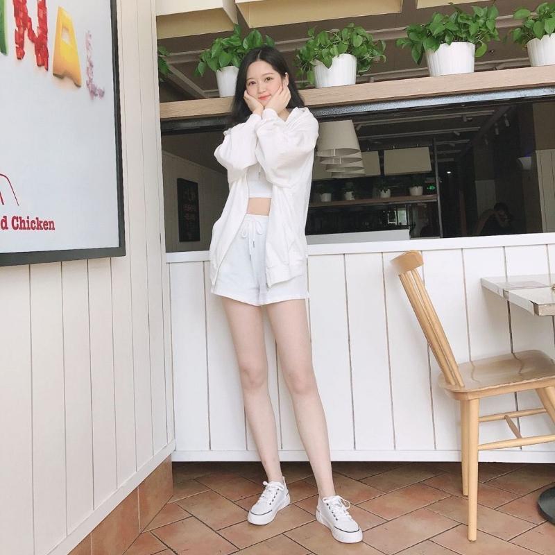 Домашняя одежда Пижамы женские 3 предмета пижамы корейские однотонные повседневные костюмы с шортами и пальто тренд домашней одежды