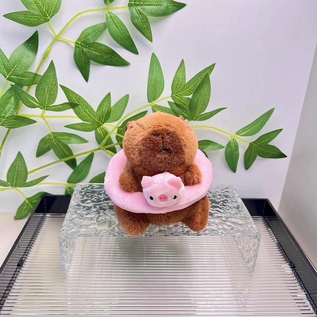 Забавный плюшевый брелок-капибара, красочный дизайн животного, идеально подходит для украшения детской комнаты или сумки