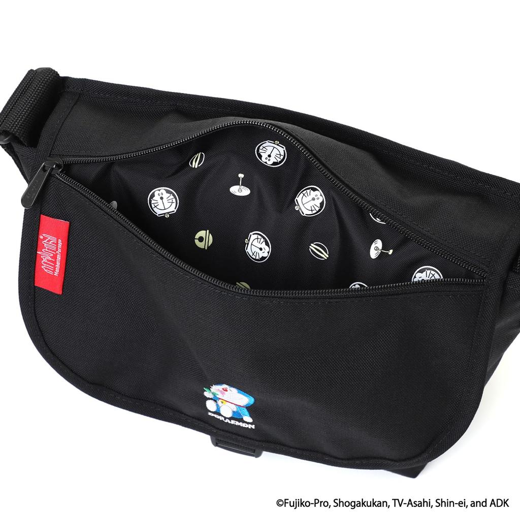 Genuine Product Messenger Bag Nylon Messenger Bag JR FZP Doraemon 25 Black [Manhattan Portage] [Official]