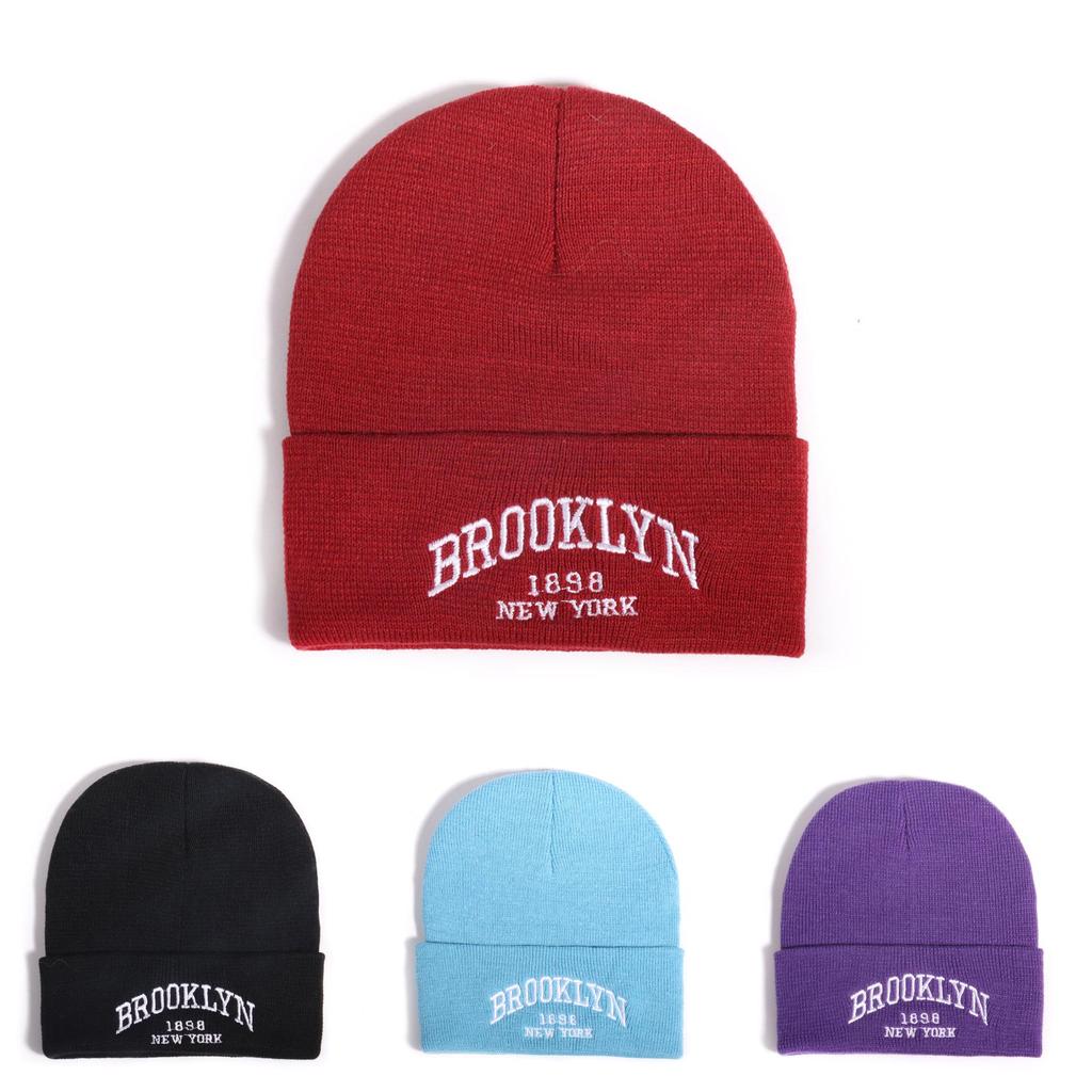 Осенне-зимняя вязаная шапка с вышитыми буквами и акрилом для уличного и хип-хоп стиля