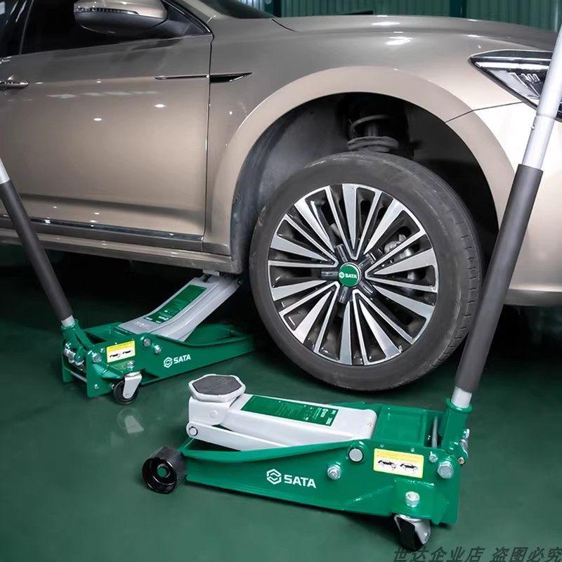 Гидравлический домкрат из алюминиевого сплава - Горизонтальный низкопрофильный, с двойным насосом, 1,5/2,5/3 метрических тонны, 97813A.