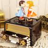 Romantic Couple Model Mechanical Music Box Gift Choosing