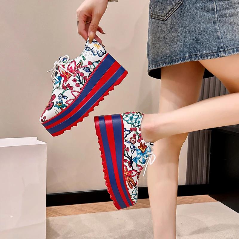 Женская обувь 2024 года, женские туфли на шнуровке на высоком каблуке, повседневные туфли-лодочки больших размеров, женские туфли с принтом, круглым носком, на платформе и танкетке, женские