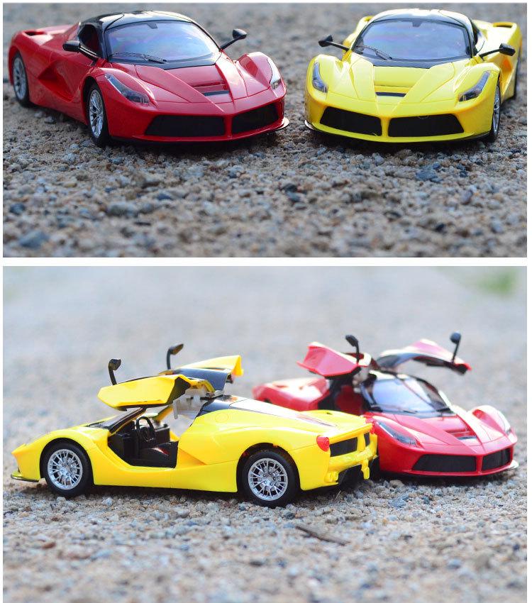 1:14 Машинка Ferrari на радиоуправлении с датчиком гравитации, классными огнями и открытием дверей одной кнопкой для детей.