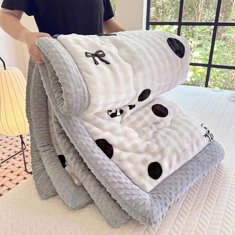 2025 Winter Imitation Rabbit Fur High-Weight Three-Layer Quilted Blanket