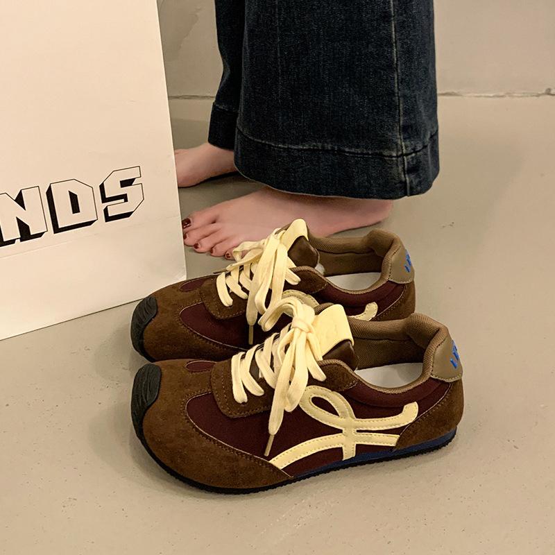 Красные немецкие кроссовки для женщин 2025 года, новая весна, ретро, симпатичные, с мягкой подошвой, для спорта и отдыха, универсальные, для сноуборда Forrest Gump