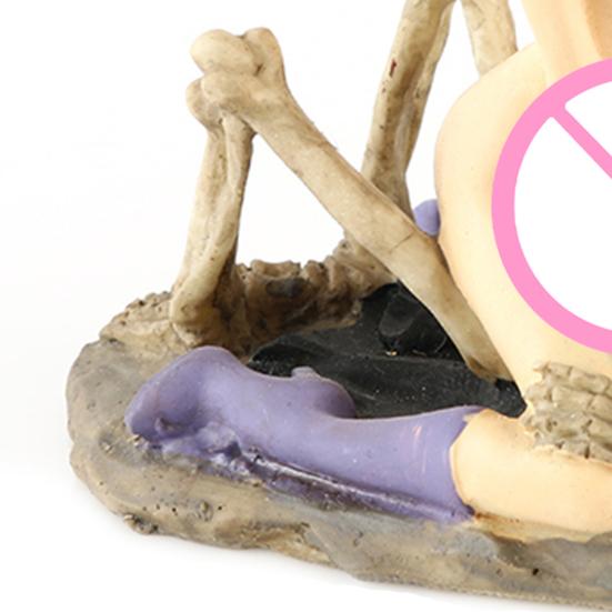 Wear-resistant Anti-deform Stylish Vivid Eye-catching Couple Sculpture Novelty Desk Statue Ornament Art Statue