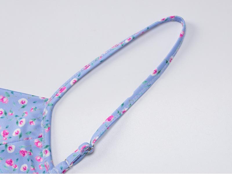 Платье на тонких бретельках в европейском стиле с цветочным принтом и открытой спиной 2023 г.