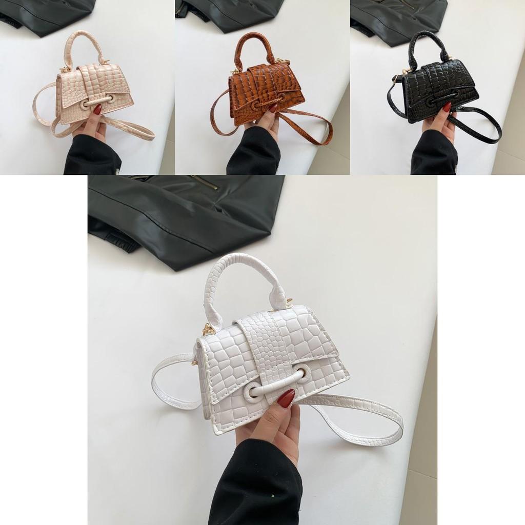 Contemporary Vintage Small Handbag For Women Featuring Soft Medium Structure And Versatile Use
