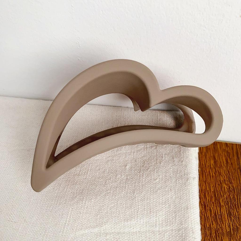 Заколка для волос в форме сердца с матовым эффектом «Любовь» Корейская мода для женщин и девочек, заколки-заколки для волос, однотонные головные уборы, аксессуары для волос