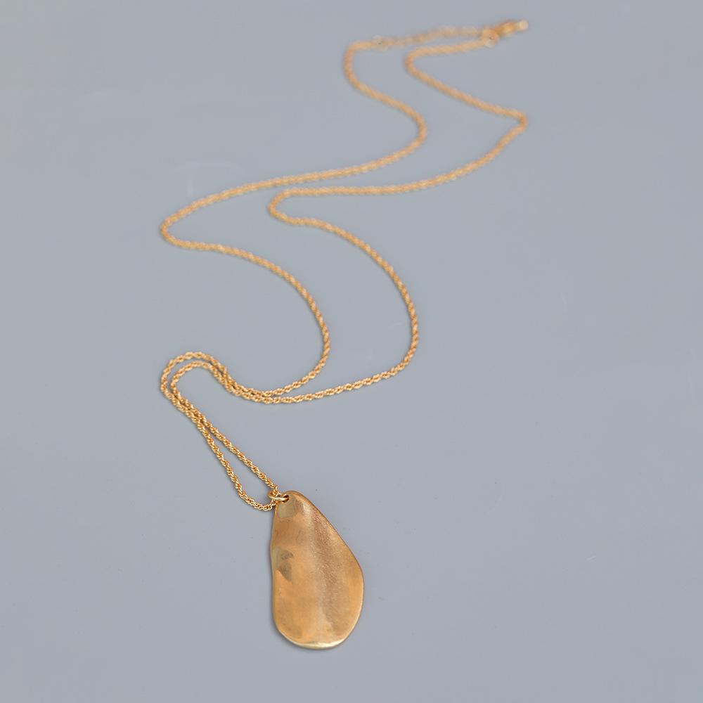 Trendy Wave Design Irregular Pendant Necklace Premium Sweater Chain Elegant Layering Jewelry Gift