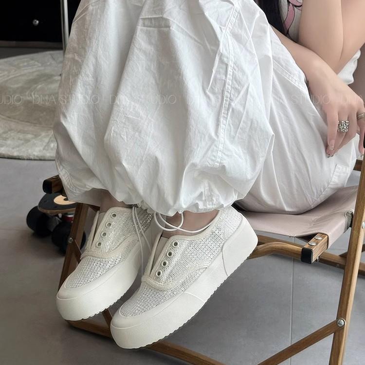 Thick-soled Sequined Mesh Breathable Board Shoes Children 2025 New Versatile Sports and Leisure One-pedal Mesh Shoes Little White Shoes