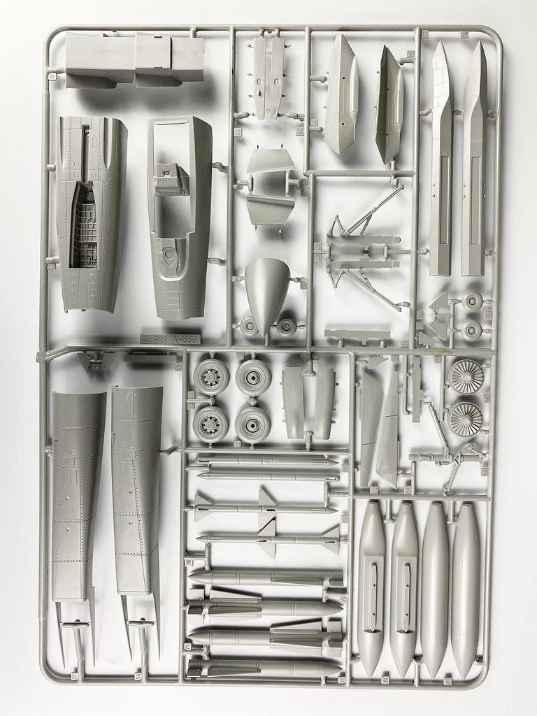 US Navy Fighter Tomcat Atsugi Plastic Model Molded Color Gray Platz/Italeri 1/48 Carrier-Based F-14A CVW-5 TPA-10