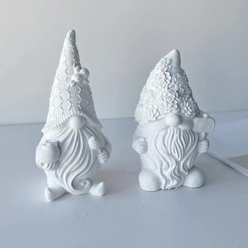 Santa Claus Aromatherapy Candle Silicone Mold Faceless Dwarf Gypsum Decoration Cement Mold DIY Candle Making Mold Christmas Gift