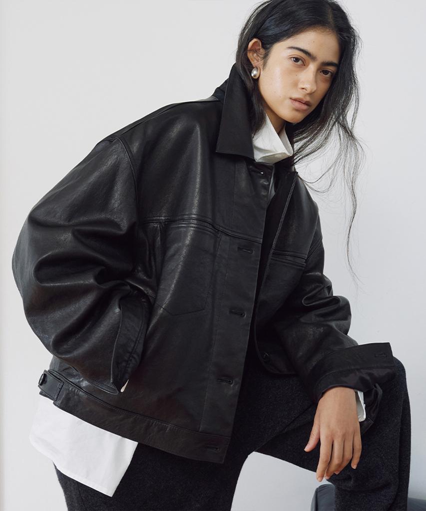 UMARMUNG Italian Vegetable Lambskin Trucker Jacket_Earthy Black