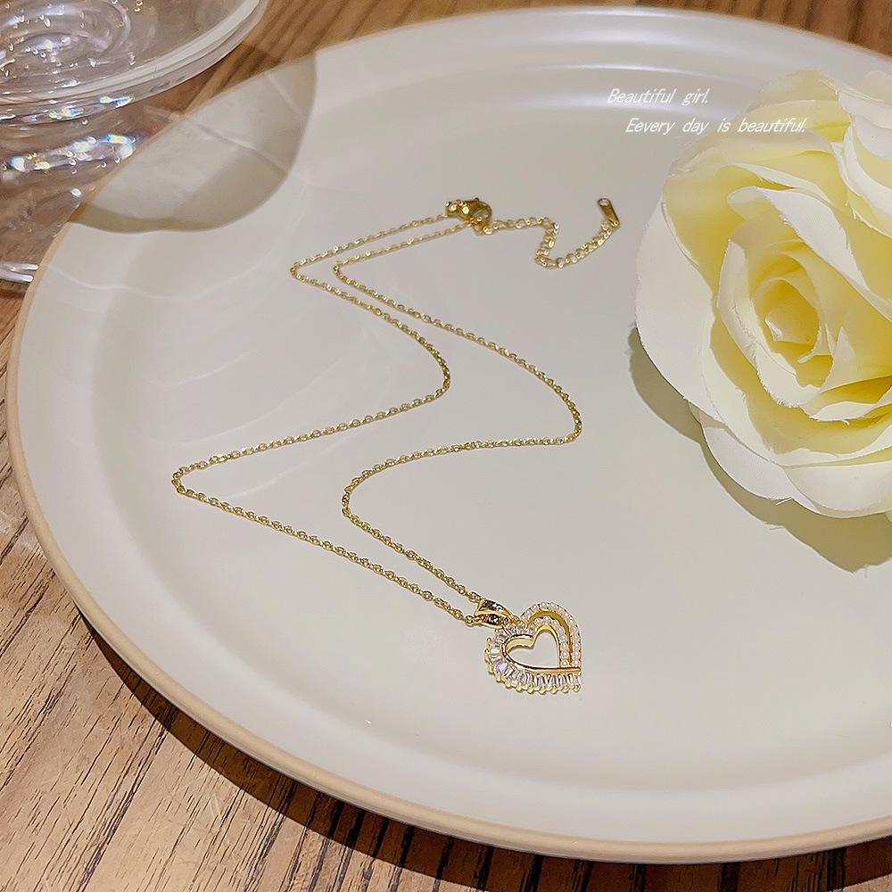 Горячие аксессуары темперамент роскошь ключичная цепочка дизайн чувство ниша кулон мода личность двойной рыбий хвост ожерелье ювелирные изделия женщина