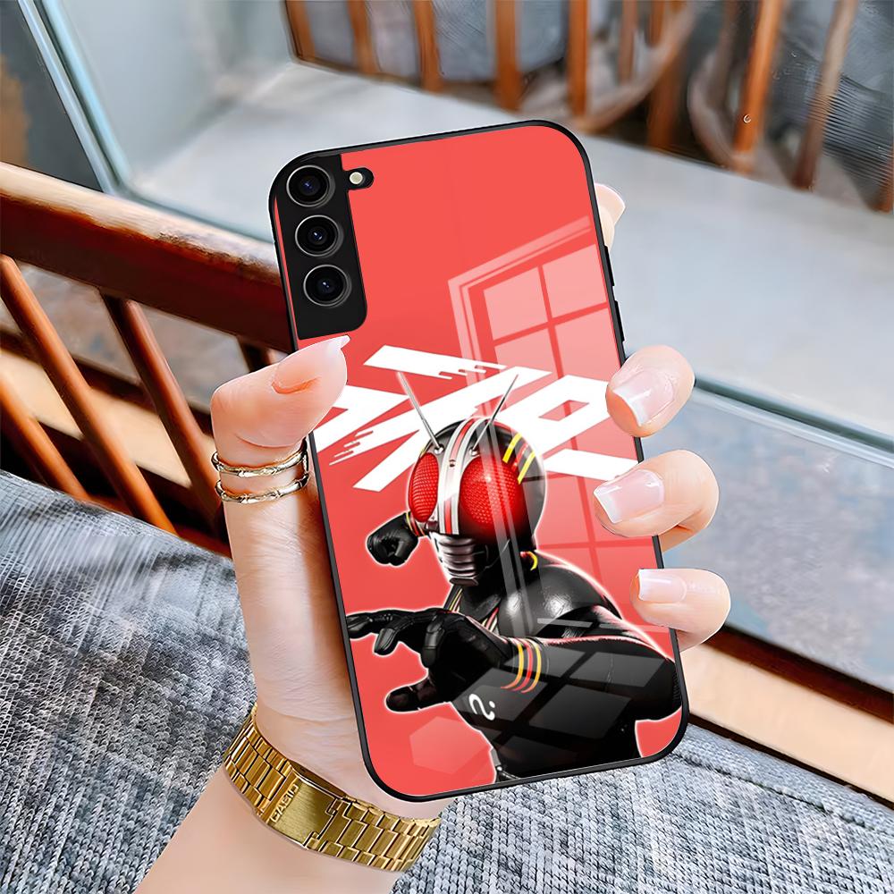 Чехол для телефона Kamen Rider в маске M для Samsung A25 A13 A33 5G A54 A36 A35 A56 A52 A14 Ударопрочная стеклянная крышка