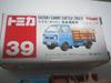 Tomica 39 Suzuki Carry Транспортное средство для перевозки скота Красный логотип TOMY 1/55