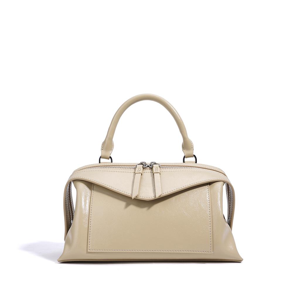 2025 Niche Design Handbag Dumpling Bag Leather Portable Messenger Bag Women's Fashion Simple High-end