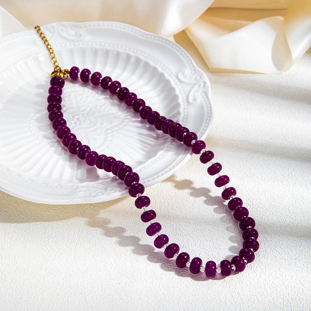 Colored natural stone beaded necklace niche high-end summer vacation style simple fashion necklace