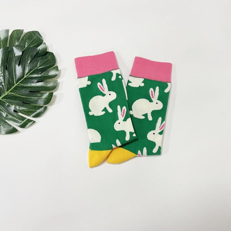 1 пара мультяшных милых носков до середины икры для женщин, с модным контрастным узором кролика, удобные, подходят для всех сезонов