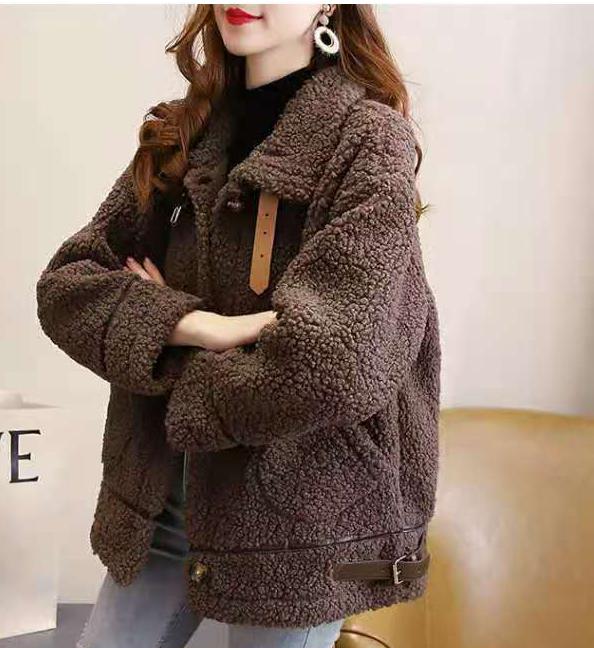 Осеннее женское утолщенное пальто из овечьей шерсти в Корейском стиле, свободная теплая одежда больших размеров с длинными рукавами