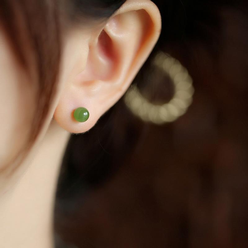 Натуральные серьги-пусеты из нефрита Хэтянь зеленого цвета, простые, с ощущением роскоши, серьги для женщин, легкая роскошь, подходят для повседневной носки, для вечеринок