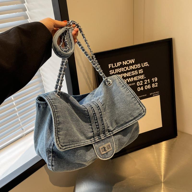 Джинсовая женская сумка-тоут на цепочке через плечо большой вместимости