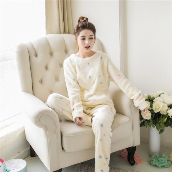 Women's Long-Sleeve Flannel Pajamas - Cute Cartoon Coral Fleece Set for Fall & Winter