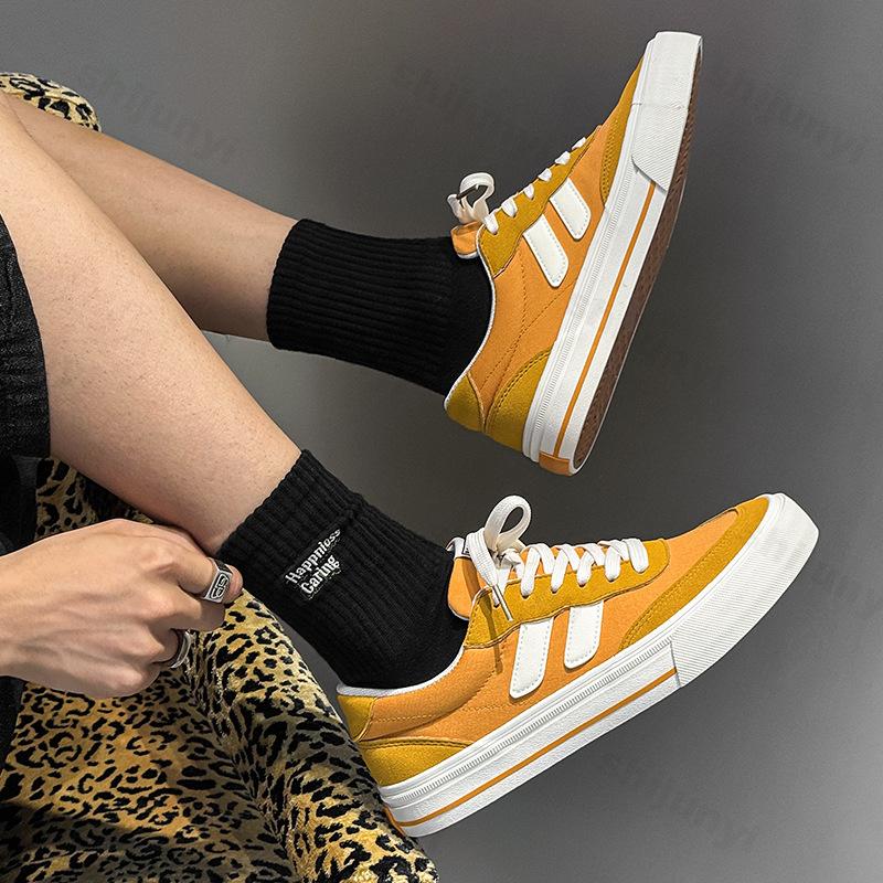 Мужские дышащие парусиновые кеды для скейтбординга 2025 Новые уличные модные удобные плоские кроссовки для бега на шнуровке Мужские теннисные туфли Zapatillas