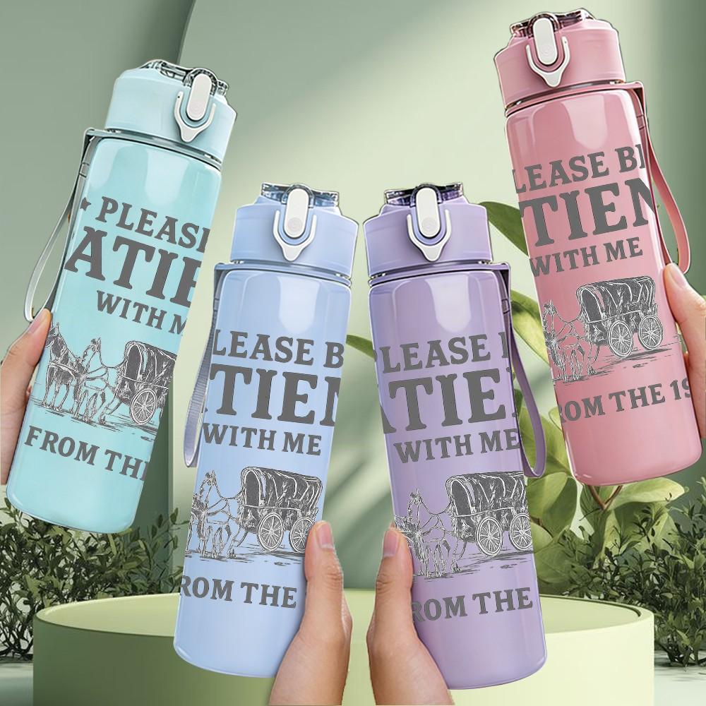 1PC Please Be Patient With Me Quote 750ml Color Plastic Sports Water Bottle Leakproof Flip Straw Lid Suitable for Sports Office Home Use