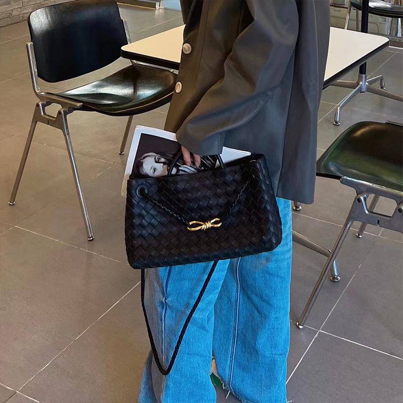 2023 Premium Genuine Leather Hand-Woven Women's Crossbody Tote & Retro Underarm Bag