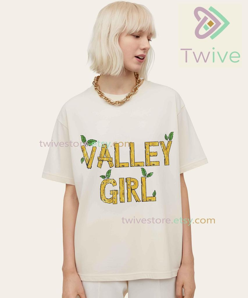 Stardew Valley Girl Comfort Colors Shirt, Funny Farming Games Tee, Cute Y2K Simulator Gift, Pixel Aesthetic Crop T-Shirt, Gaming Nostalgia