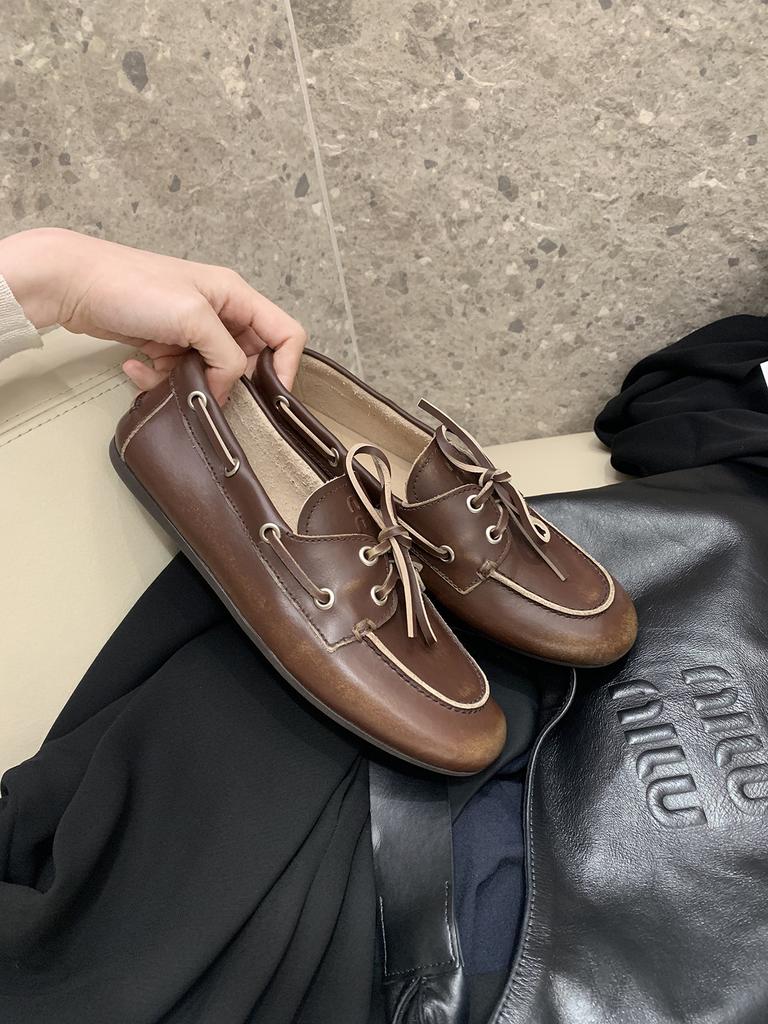 Найди второй волосок! Виноградная мать та же обувь британский стиль старые грязные на шнуровке мягкая подошва лоферы ретро маленькие кожаные туфли