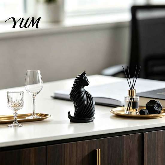 Creative Desktop Accessories for Study 3D Printed Cat Sculpture, Modern Style Matte Statue, Black Minimalist Animal Art Room Decor And White