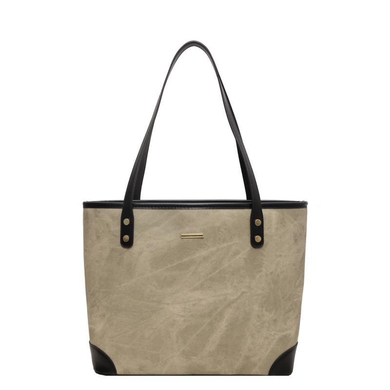 Large capacity portable tote bag women's 2026 autumn and winter new fashion leisure college students class commuting shoulder bag