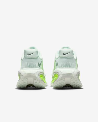 Nike Vomero Premium Едва зеленый Вольт HQ2050-300