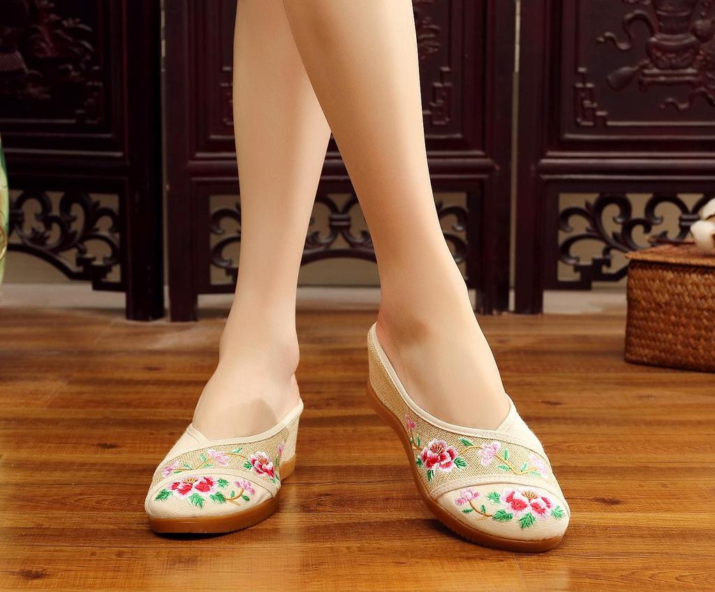 Вышитые льняные тапочки на танкетке в стиле ретро с ароматерапией