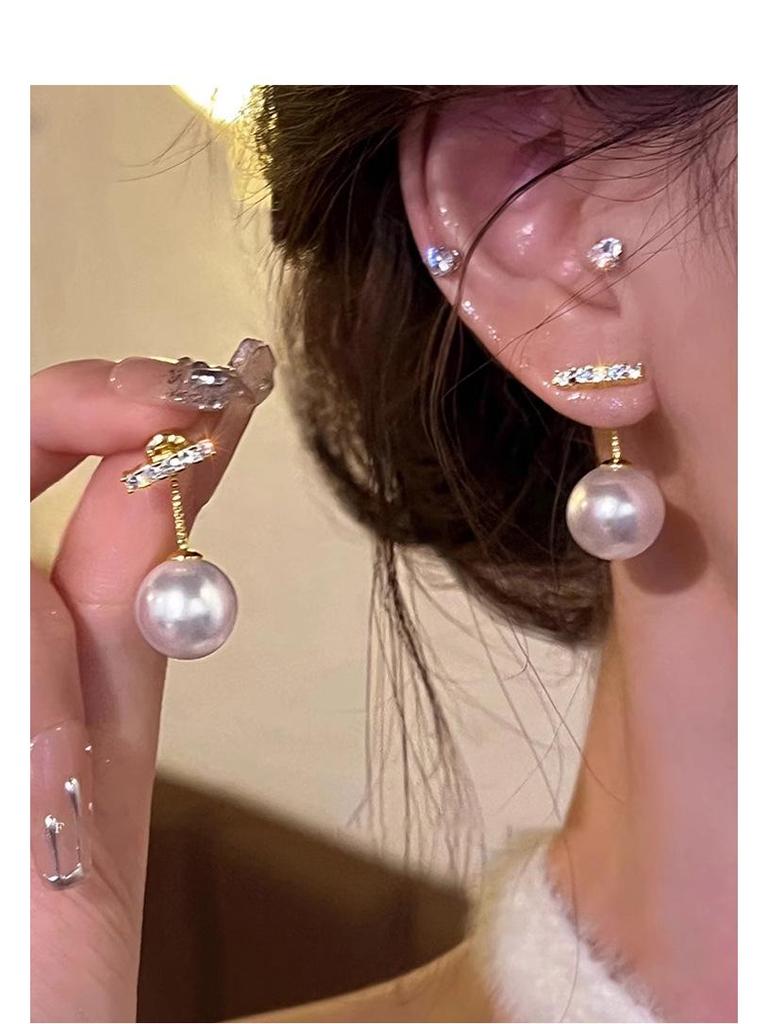 Elegant Zircon Pearl French Retro Luxury Earrings 2025