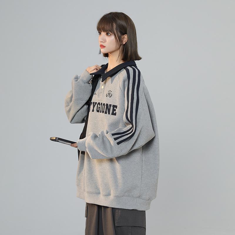 Женский серый свитшот с вышивкой и воротником поло - Свободный крой оверсайз, Тренд весна/осень 2025