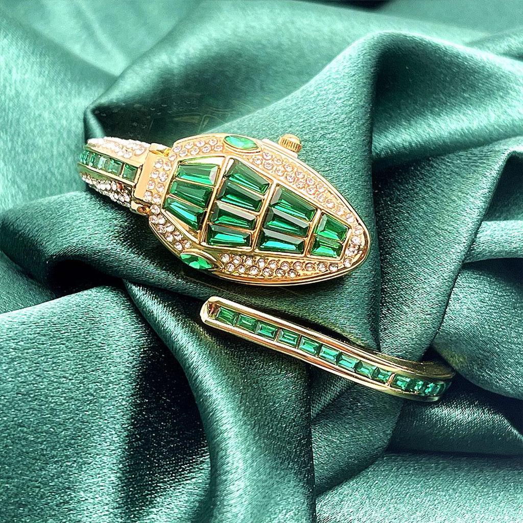 Кварцевые часы с бриллиантовым браслетом Snake 2023 года — хит продаж, дизайн в форме змеи