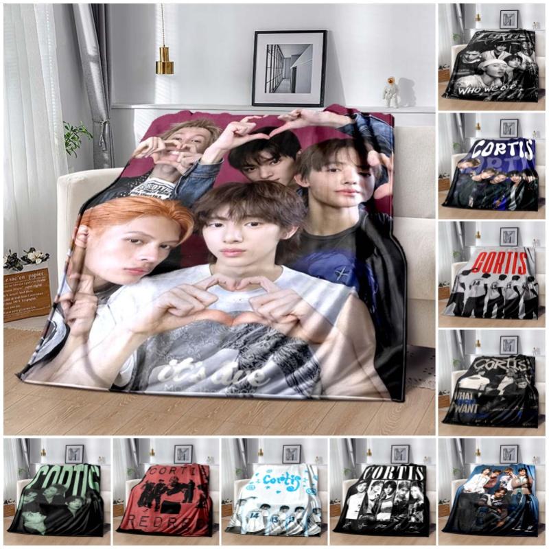 Cortis K‑pop Boy Group Member Portrait Print Flannel Blanket Soft Warm Throw Blanket Idol Fan Home Sofa Bed Decor Lightweight Travel Bedding Blanket