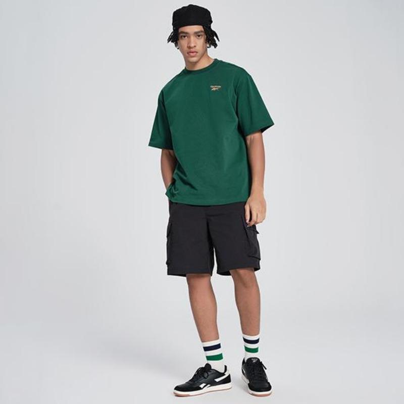 Reebok Футболка унисекс из серии Sports Lifestyle, однотонная, повседневная, с круглым вырезом и коротким рукавом, зеленая 24SRM421UGL1